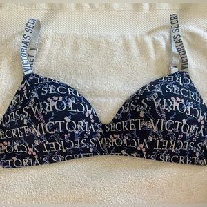 Victoria’s Secret size 34D no underwire -wonderful condition.